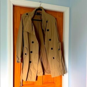 GAP Classic Beige Trench Coat